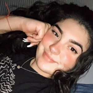 Meet your Posher, Angelique